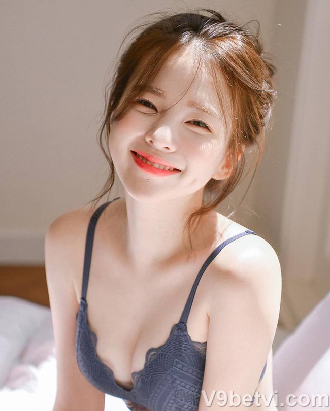 Bộ ảnh gái đẹp Hàn Quốc khoe nội y nóng bỏng mắt người xem